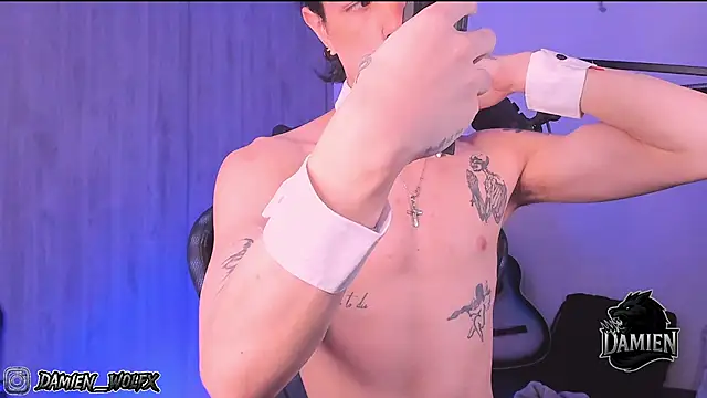 cinnamon boyxxx online show from September 22, 2025, 2:46 am