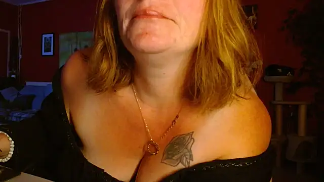 cruellaculdenfer67 online show from June 3, 2026, 8:58 pm
