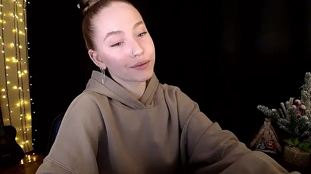 Snapshot of SindiWatsoon chatting on January 15, 2026, 2:21 pm SindiWatsoon online show from January 15, 2026, 2:21 pm