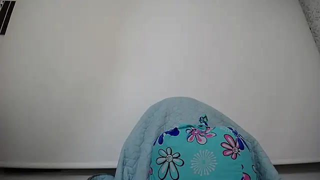 luly pink online show from November 30, 2025, 5:00 am