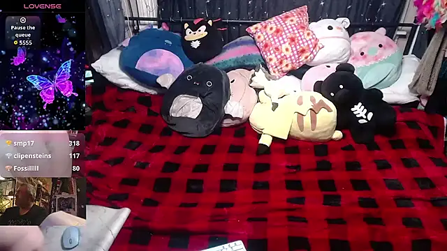 Snapshot of yoursexything79 chatting on October 31, 2025, 2:01 am yoursexything79 online show from October 31, 2025, 2:01 am