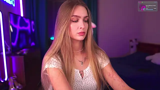 Kamila icee online show from November 24, 2025, 8:41 pm