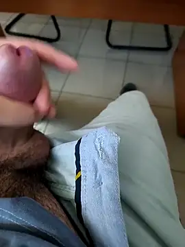 onbifeet online show from February 21, 2026, 9:54 am