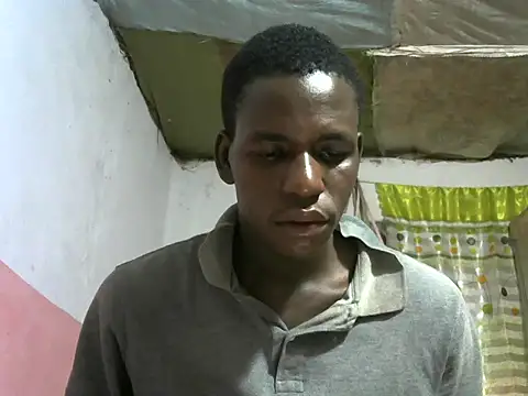 Bigras0011 online show from October 9, 2025, 3:15 am