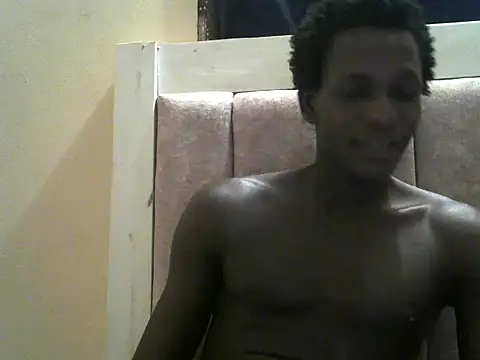 Bigras0011 online show from June 20, 2026, 4:21 pm