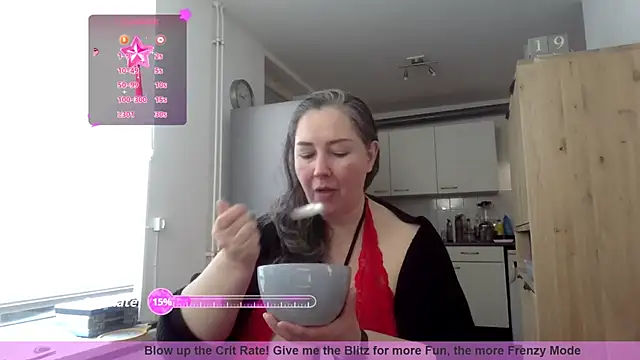 MilfGina online show from November 20, 2025, 8:47 am