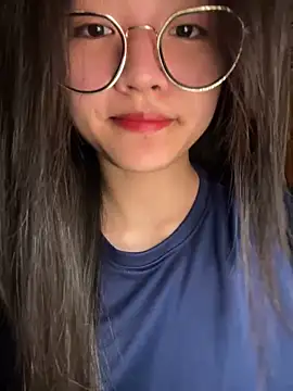 Snapshot of Krixxi22 chatting on November 30, 2025, 2:32 pm Krixxi22 online show from November 30, 2025, 2:32 pm