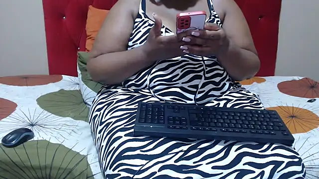 Snapshot of MIGHTYASSS chatting on February 4, 2026, 5:24 am MIGHTYASSS online show from February 4, 2026, 5:24 am