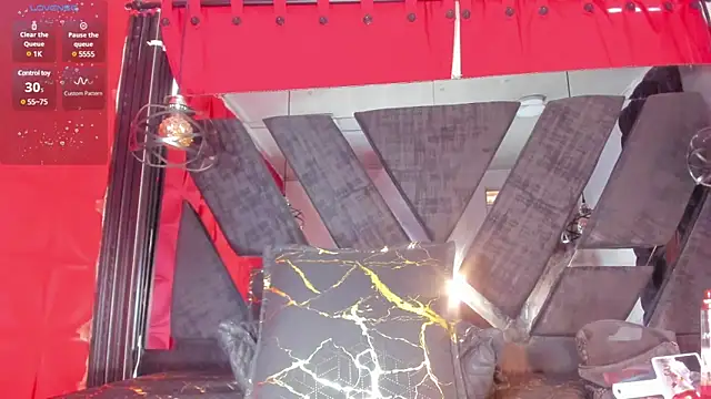 Taylor-hardcore online show from February 28, 2025, 5:37 pm