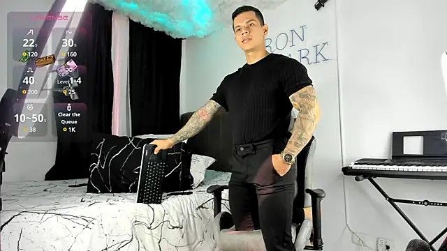 Snapshot of Aron_Dark chatting on December 1, 2024, 7:36 pm Aron Dark online show from December 1, 2024, 7:36 pm