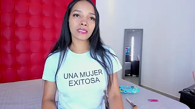 Daliana Beck online show from November 17, 2025, 8:03 pm