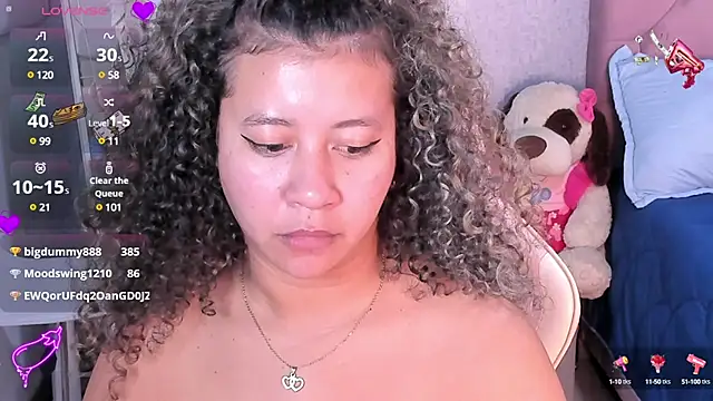 Kenia tompson01 online show from February 18, 2025, 11:41 pm