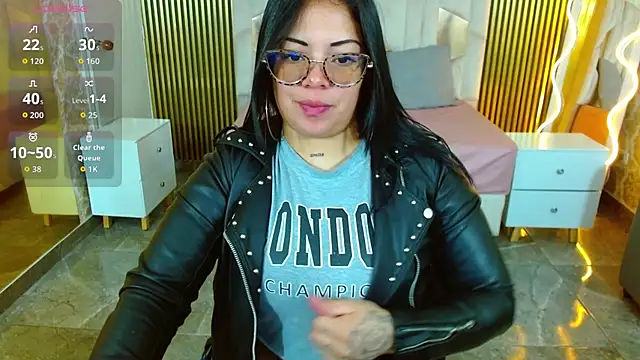 martinna tay online show from February 9, 2026, 3:21 am