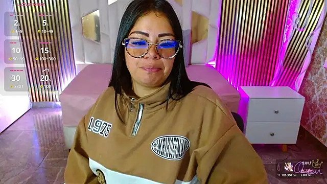 martinna tay online show from May 17, 2026, 3:26 am