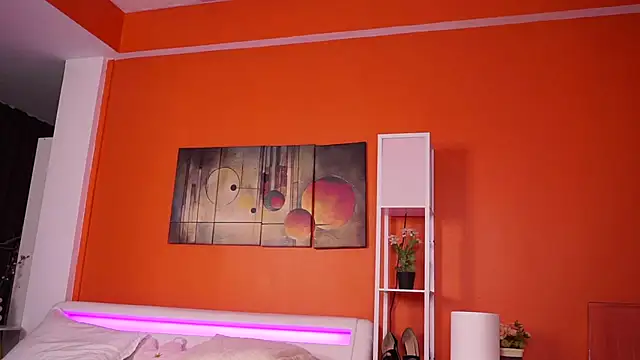 Snapshot of LovingBlondie chatting on October 20, 2025, 3:23 pm LovingBlondie online show from October 20, 2025, 3:23 pm