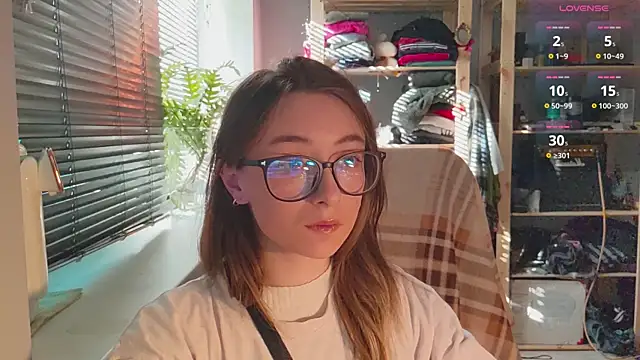 Snapshot of monlight__dana chatting on March 17, 2025, 1:29 pm monlight dana online show from March 17, 2025, 1:29 pm