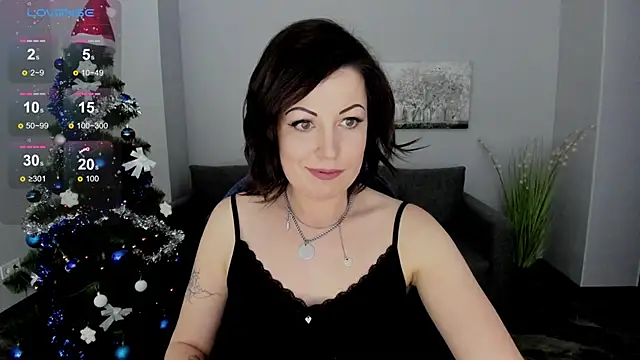 Emily Midlton online show from December 28, 2024, 4:30 pm
