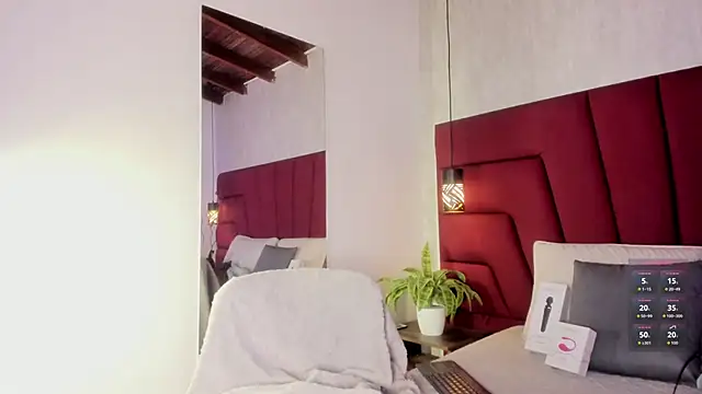 LadyLuminary online show from April 13, 2026, 8:14 pm