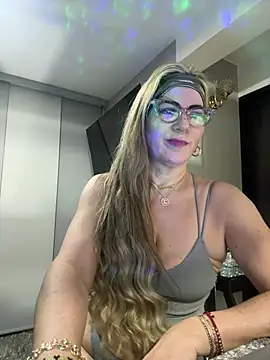 LARIANA RIVERA23 online show from February 6, 2025, 3:48 am