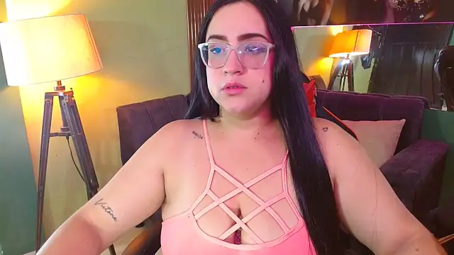 Snapshot of Sofiia_davis23 chatting on November 18, 2025, 2:43 pm Sofiia davis23 online show from November 18, 2025, 2:43 pm