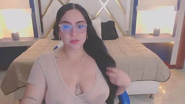 Snapshot of Sofiia_davis23 chatting on November 28, 2025, 1:36 pm Sofiia davis23 online show from November 28, 2025, 1:36 pm