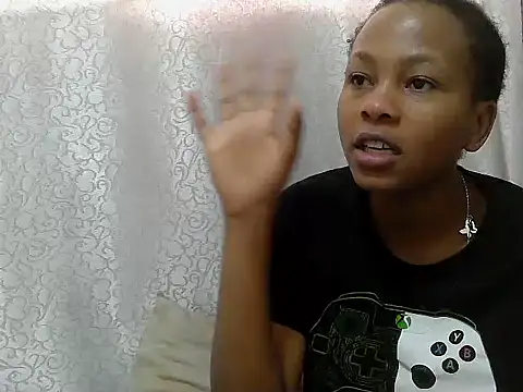 Snapshot of tinabestdoll chatting on September 17, 2025, 10:17 am tinabestdoll online show from September 17, 2025, 10:17 am