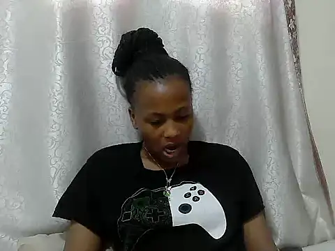 Snapshot of tinabestdoll chatting on October 10, 2025, 11:09 am tinabestdoll online show from October 10, 2025, 11:09 am