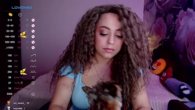 Snapshot of _Just_a_queen_3 chatting on December 12, 2024, 6:21 pm Just a queen 3 online show from December 12, 2024, 6:21 pm