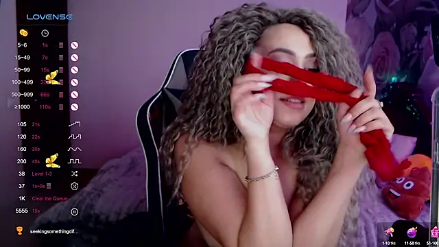 Snapshot of _Just_a_queen_3 chatting on January 11, 2025, 11:45 am Just a queen 3 online show from January 11, 2025, 11:45 am
