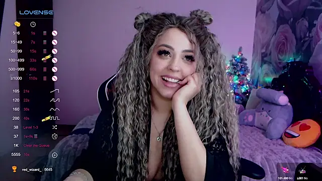 Snapshot of _Just_a_queen_3 chatting on January 15, 2025, 9:09 pm Just a queen 3 online show from January 15, 2025, 9:09 pm