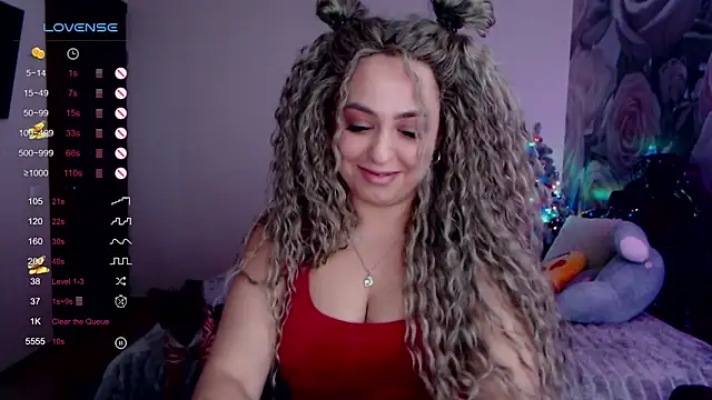 Snapshot of _Just_a_queen_3 chatting on January 23, 2025, 5:52 pm Just a queen 3 online show from January 23, 2025, 5:52 pm