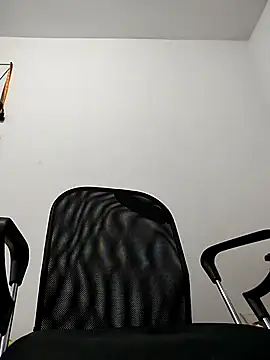 Snapshot of Demiansteven2 chatting on October 22, 2025, 7:24 pm Demiansteven2 online show from October 22, 2025, 7:24 pm