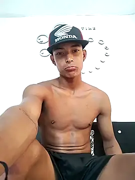 Snapshot of Demiansteven2 chatting on November 24, 2025, 5:45 pm Demiansteven2 online show from November 24, 2025, 5:45 pm