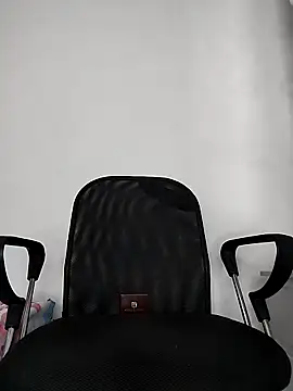 Snapshot of Demiansteven2 chatting on January 17, 2026, 3:39 pm Demiansteven2 online show from January 17, 2026, 3:39 pm