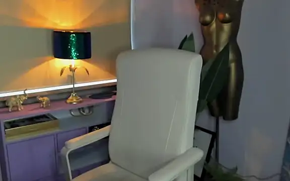 sarah perfect online show from October 5, 2025, 1:53 pm