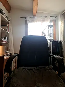 SpiceLea online show from December 15, 2024, 2:48 pm