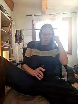 SpiceLea online show from December 16, 2024, 3:00 pm