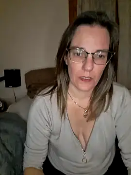 SpiceLea online show from December 21, 2024, 10:08 pm