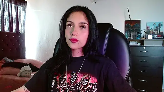 Ary Pieerce online show from October 24, 2025, 9:44 pm