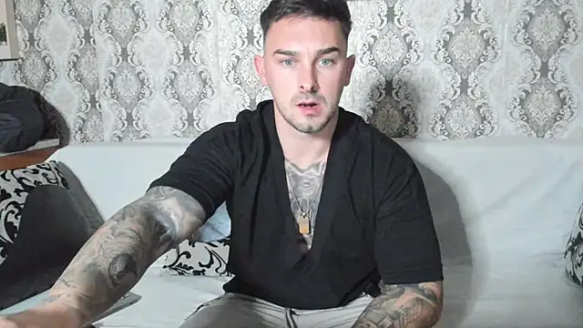 Jonmusclemaster online show from December 6, 2024, 7:34 pm