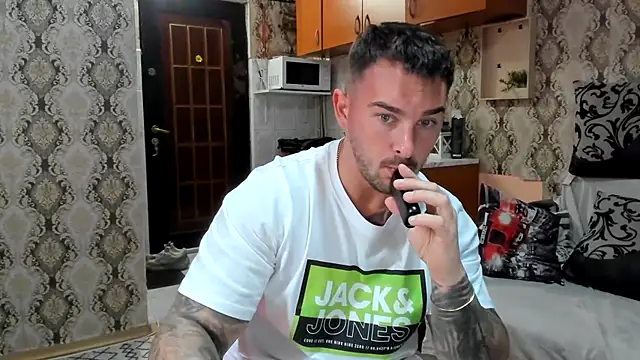 Jonmusclemaster online show from October 17, 2025, 7:38 pm