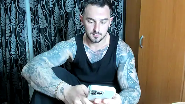 Jonmusclemaster online show from April 17, 2026, 7:39 pm