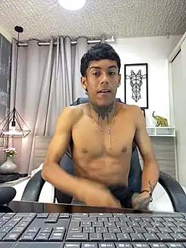 Snapshot of Alan_Cute18 chatting on February 11, 2026, 12:43 pm Alan Cute18 online show from February 11, 2026, 12:43 pm