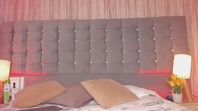 Snapshot of Poacahontasfg chatting on February 27, 2025, 3:58 am Poacahontasfg online show from February 27, 2025, 3:58 am