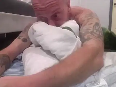 deepinnnnn online show from February 16, 2025, 2:20 am