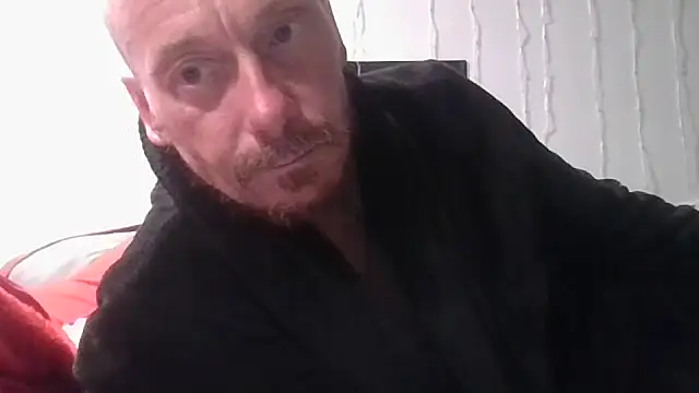 deepinnnnn online show from June 15, 2026, 3:53 am