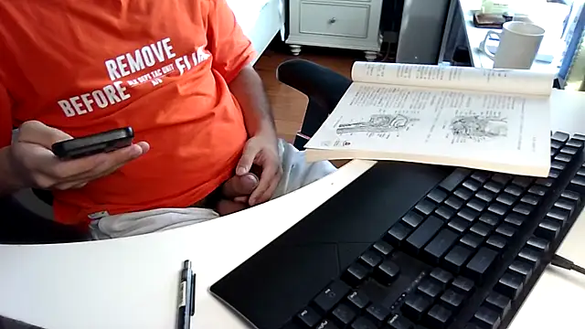 big-pig online show from October 5, 2025, 4:55 am