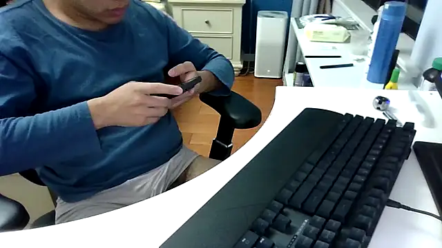 big-pig online show from October 24, 2025, 2:02 pm