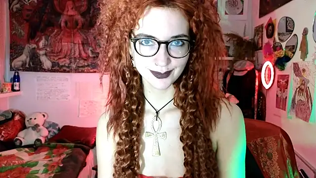 Snapshot of TatianaRomanov chatting on May 15, 2026, 8:05 pm TatianaRomanov online show from May 15, 2026, 8:05 pm