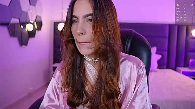 MarianneLane online show from March 11, 2025, 1:05 am